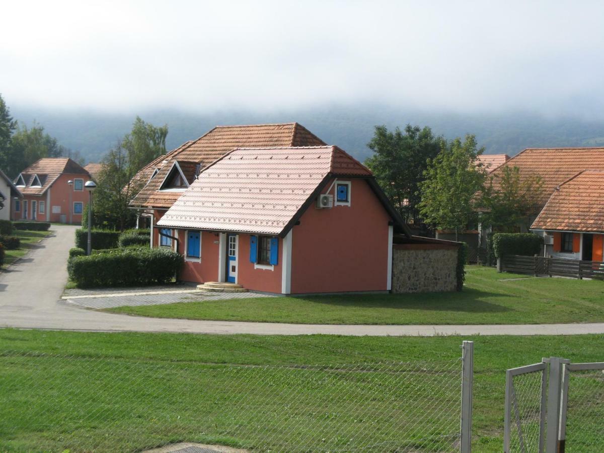 Krško Apartma Geoteh Terme Catez 6032ヴィラ エクステリア 写真